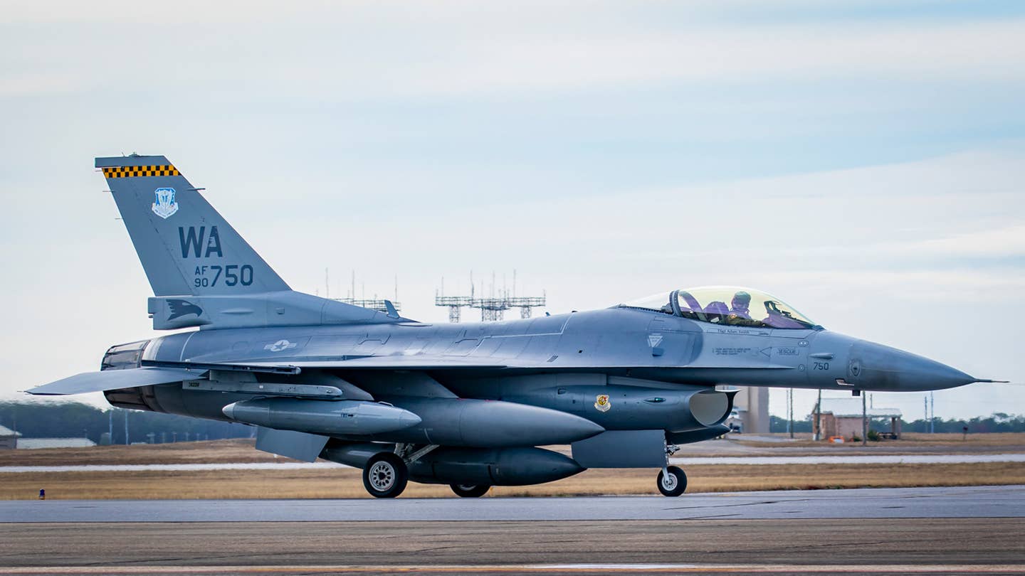 U.S. Air Force AI F-16 fighter jet